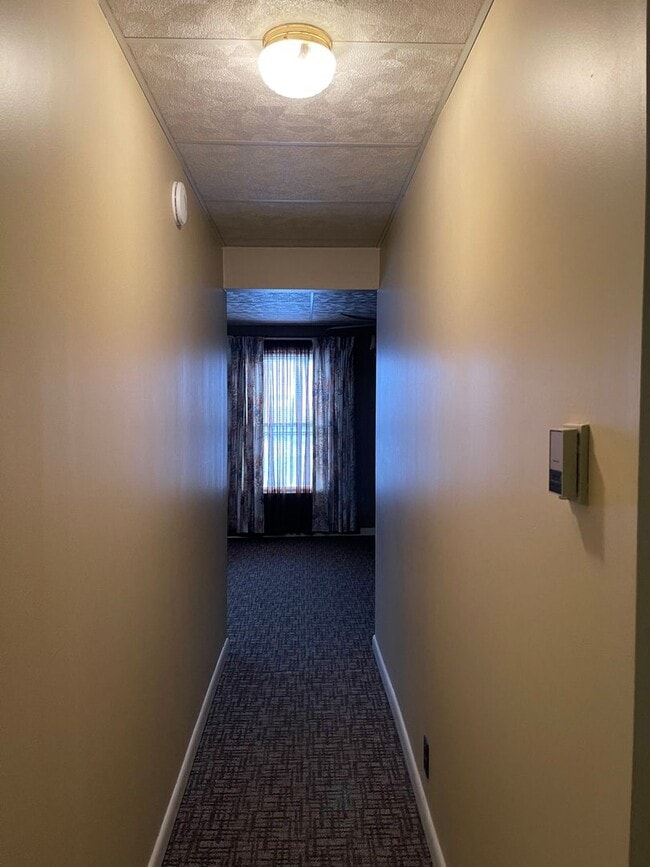 Building Photo - 13 Mcclellan Ave