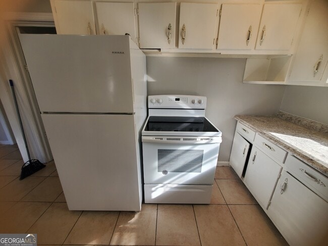 Building Photo - 498 North Ave