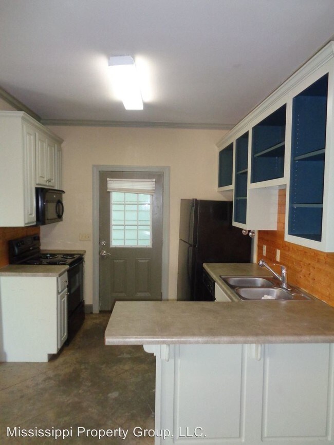 Building Photo - 3 br, 3 bath House - 101 Mondrian Place