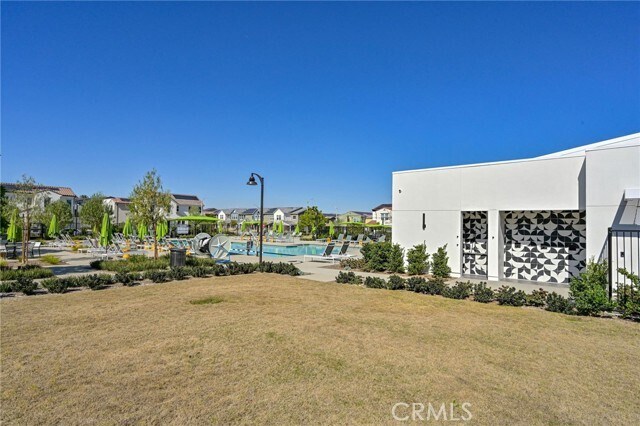 Building Photo - 2242 Yuzu St