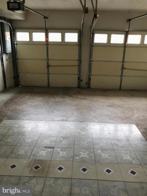 Building Photo - 2022 S Glebe Rd