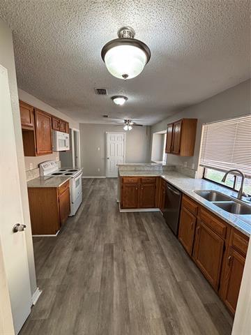Building Photo - 1209 Sheppard Ln