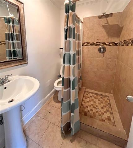 Building Photo - 1324 Maple Dr