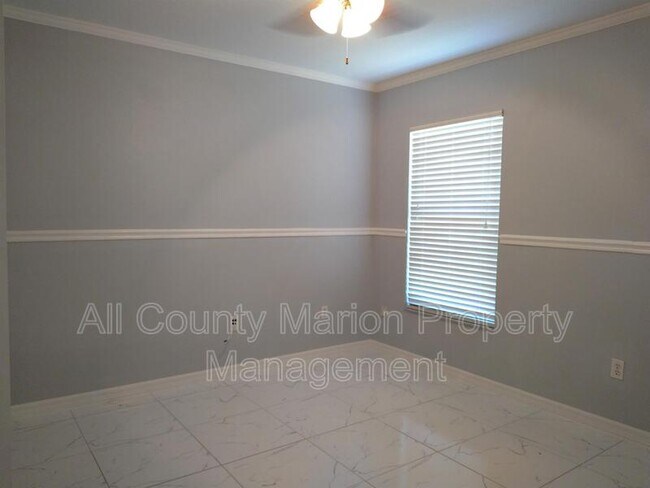 Building Photo - 475 NE 35th St
