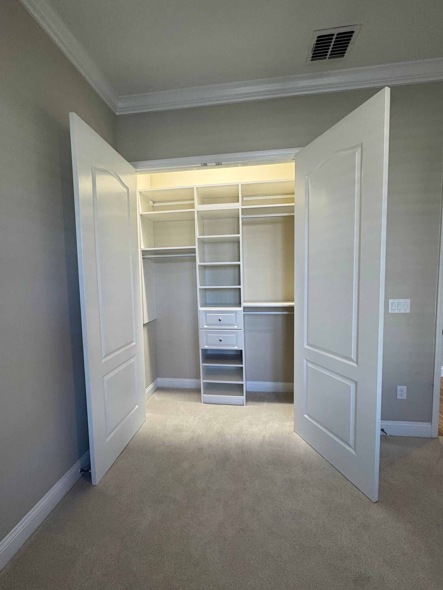 Building Photo - 68 Furrier Ct