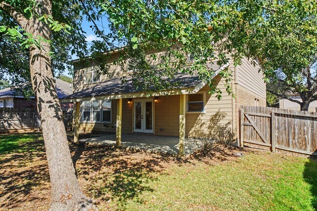 Building Photo - Beautiful 5-Bedroom Home in Schertz - Realtor Commission: $750