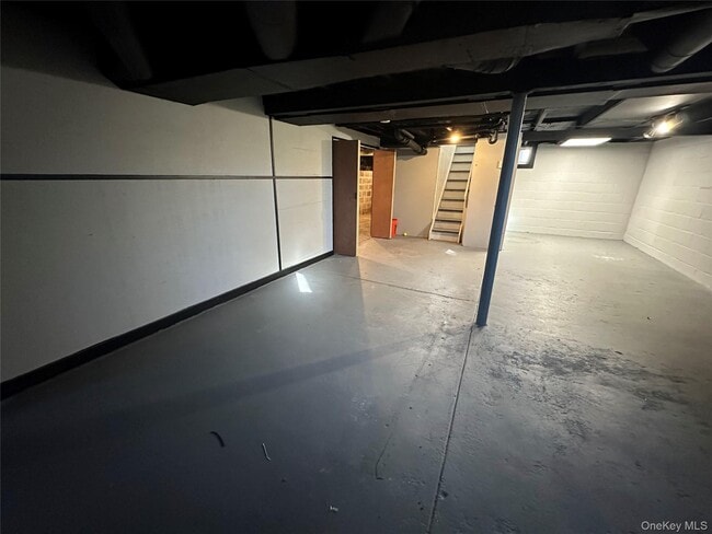 Building Photo - 185 McKinley Dr