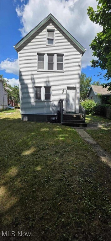 Building Photo - 496 Rothrock Ave