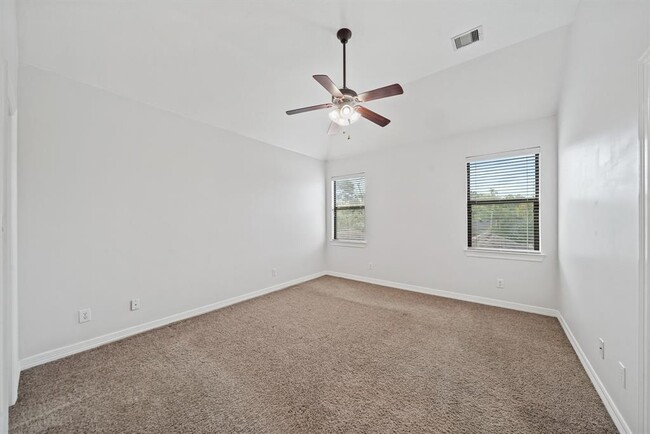 Building Photo - 1846 Woodbend Village Ct