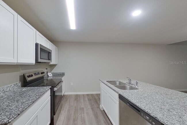 Building Photo - 9143 Aegean Cir