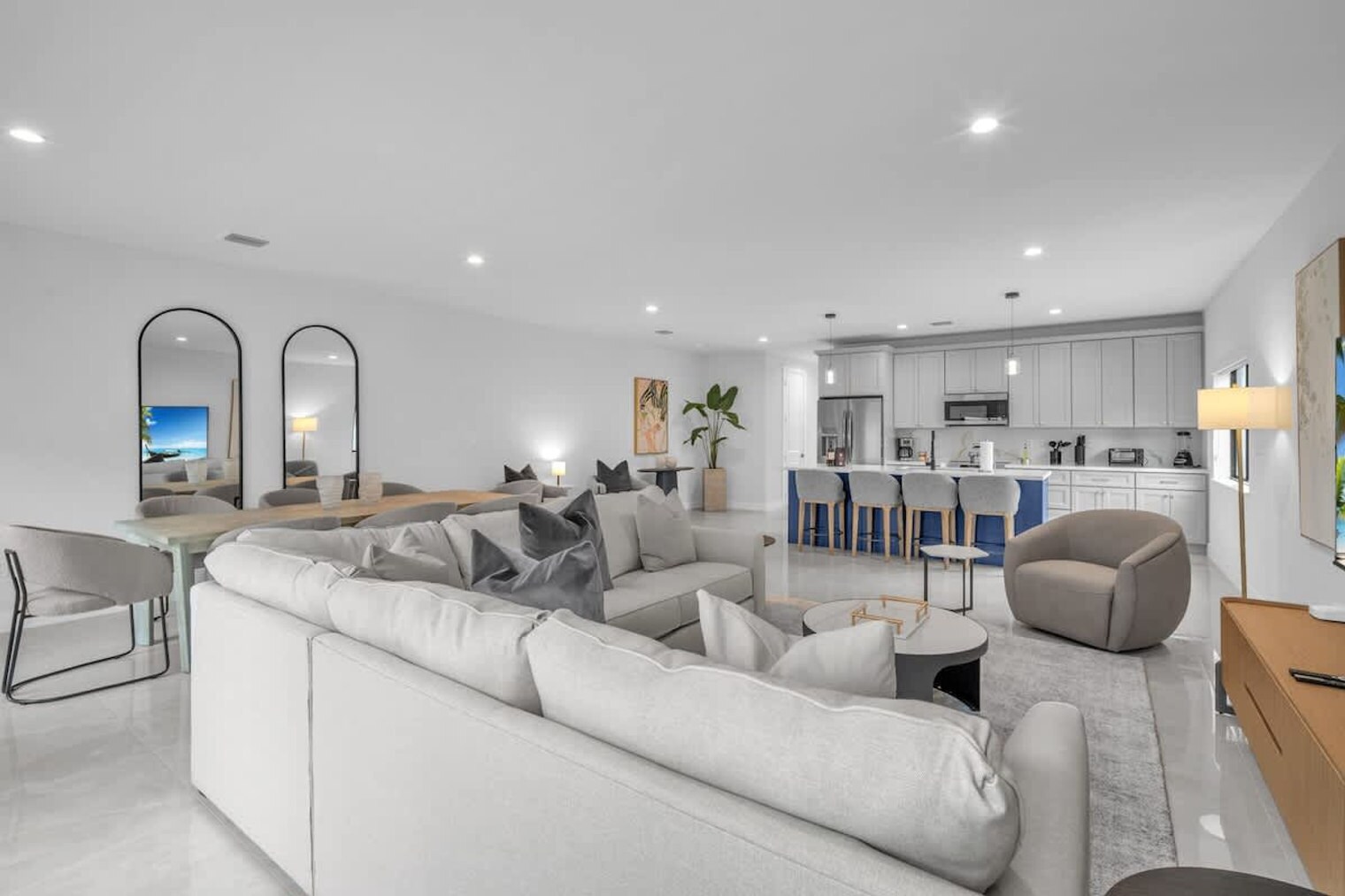 Building Photo - 2951 NW 13th St