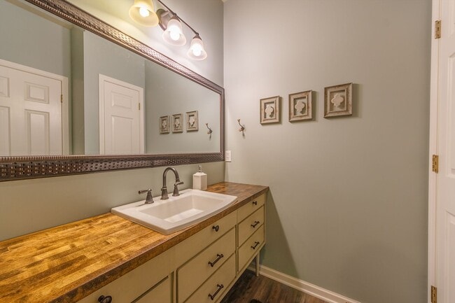 Building Photo - 7914 Kilmory Cir