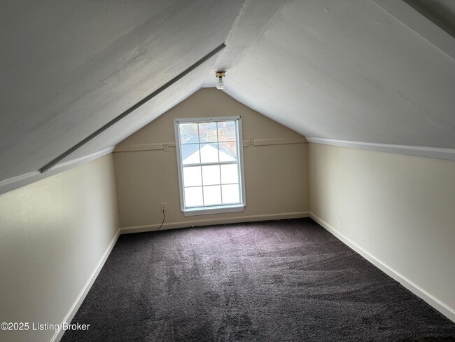 Building Photo - 1308 Chestnut St