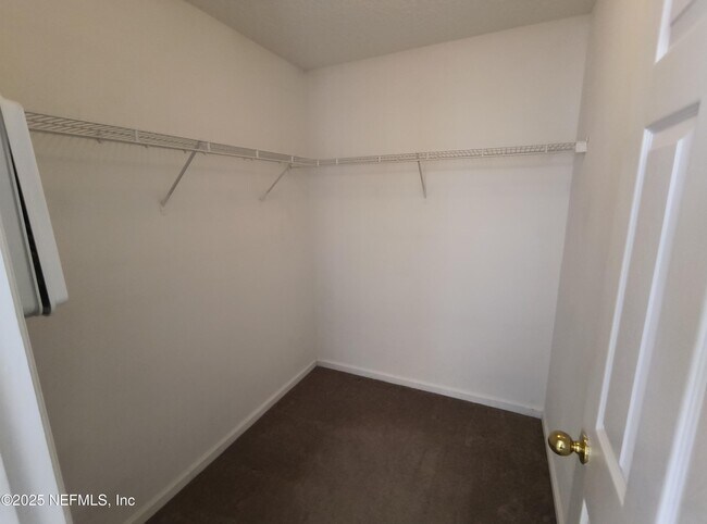 Building Photo - 6781 Plum Lake Dr N