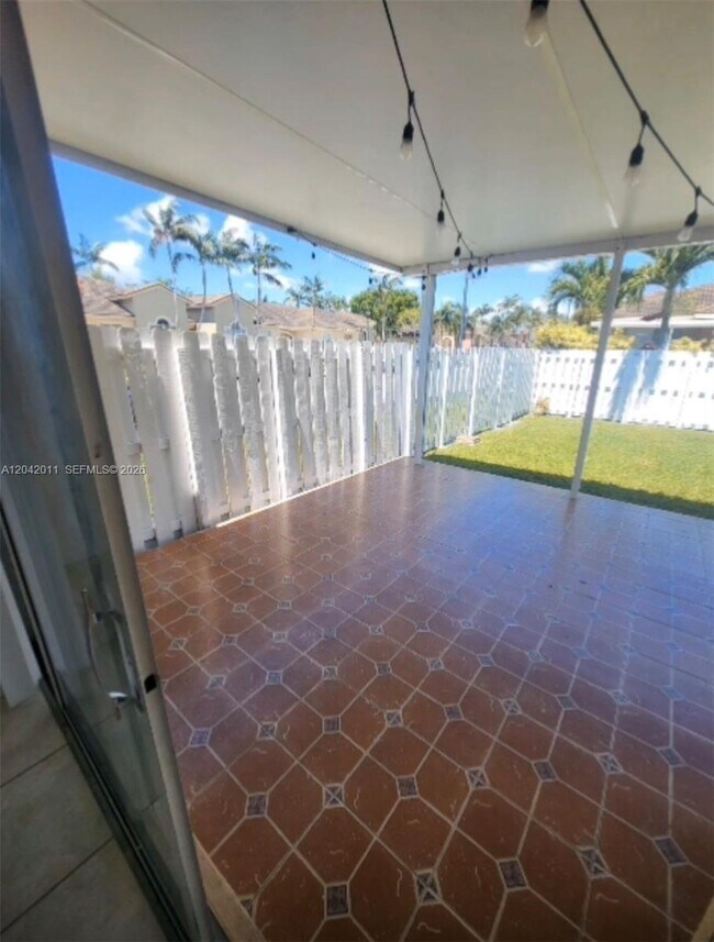 Building Photo - 23752 SW 110th Ave