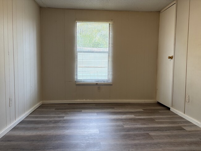 Building Photo - 3106 Orchard Dr