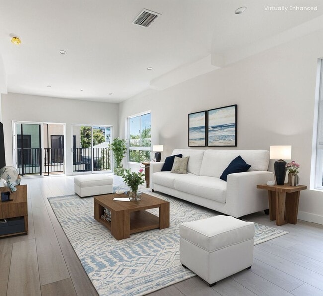 Building Photo - Boutique Hollywood Living | Stylish 2-Bed ...