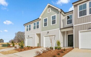 Building Photo - !!Get $500 OFF on 2nd mo rent!! Stunning New Build 3BA 2BR w/ Granite Kitchen • Garage • Wooded V...