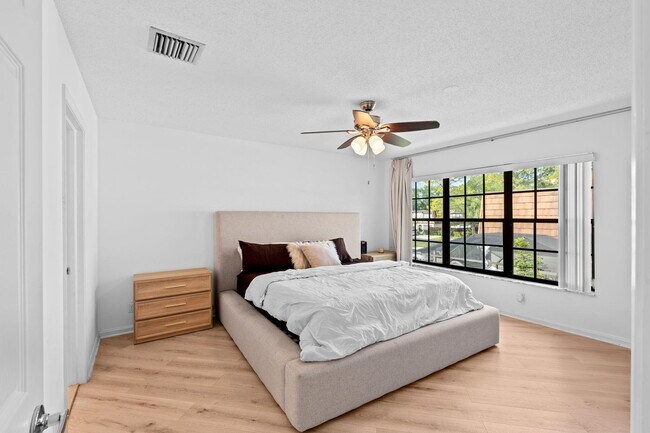 Building Photo - 111 Weybridge Cir