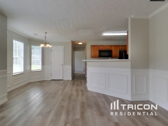 Building Photo - 1005 Ulster Ct