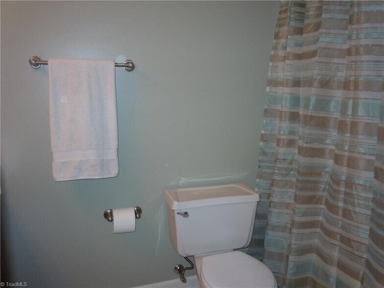 Building Photo - 4007 Sourgum Ct