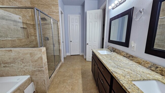 Building Photo - 3715 Aldridge Dr
