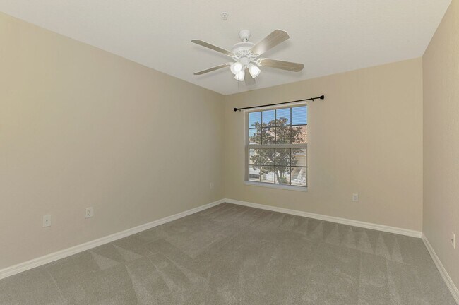 Building Photo - Beautiful 3/2 in Tara Community