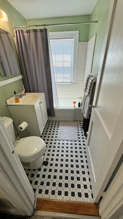 Building Photo - 31 Safford St