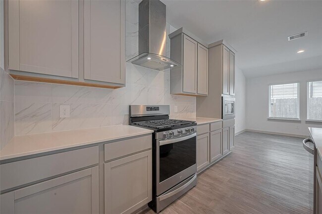 Building Photo - 12715 Basinghall Ln