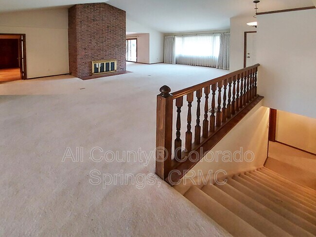 Building Photo - 134 Miramar Dr