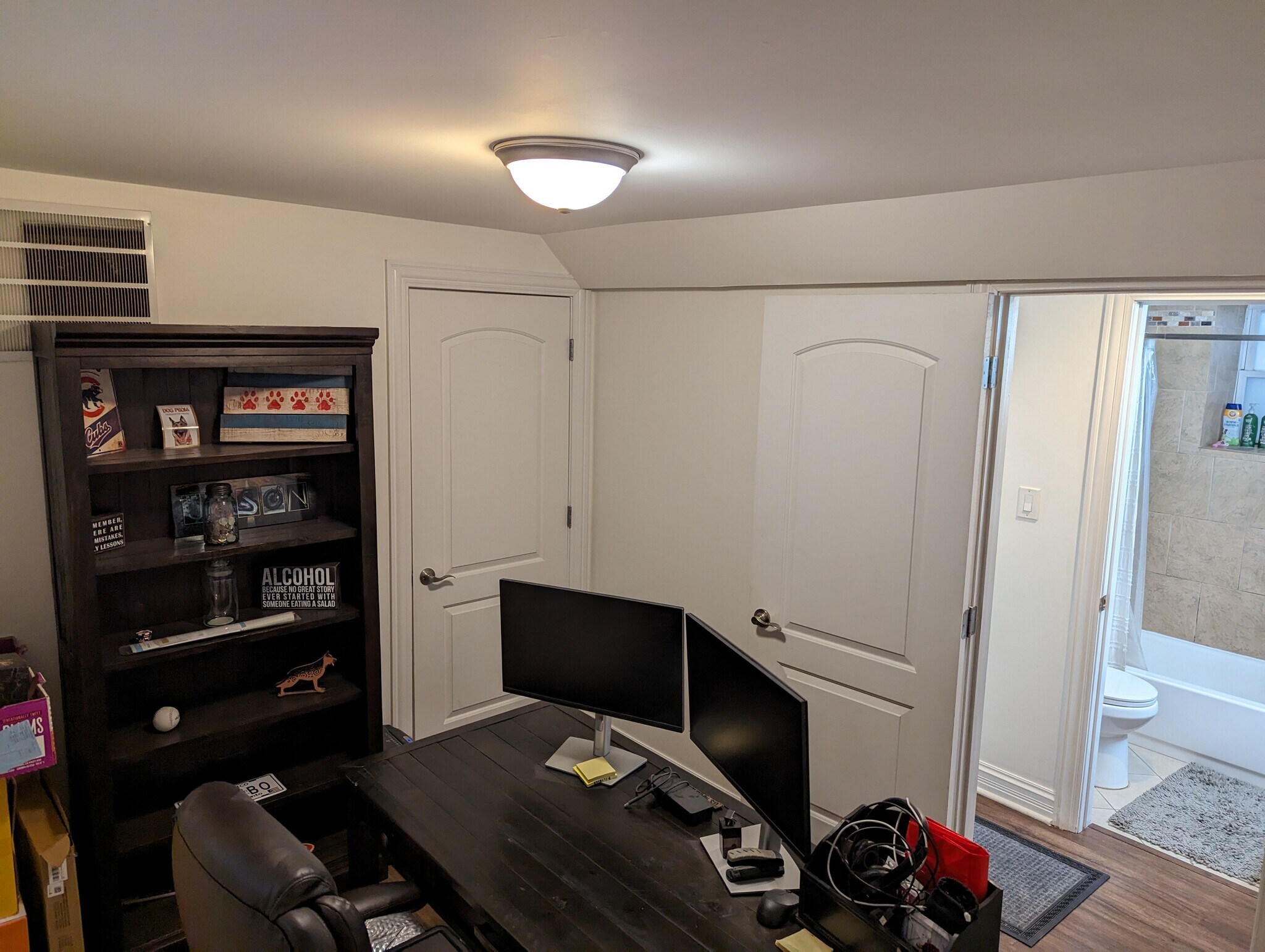 Building Photo - 3345 W Cullom Ave