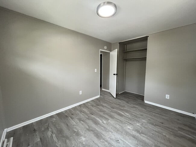 Building Photo - 2552 Sarvis Ct