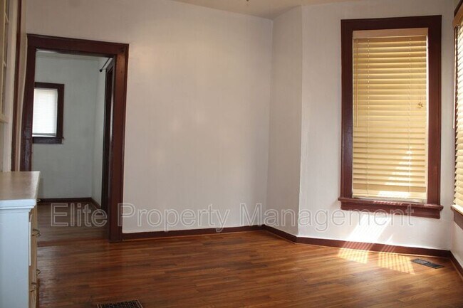 Building Photo - 1312 Francisco St
