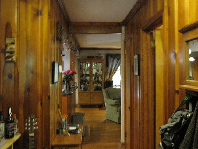 Building Photo - 2907 Elgin St