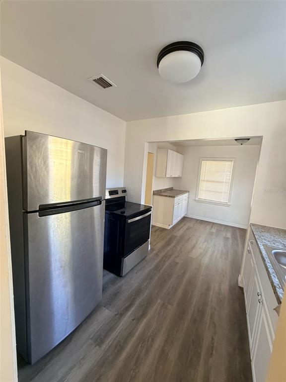 Building Photo - 4615 Wishart Blvd