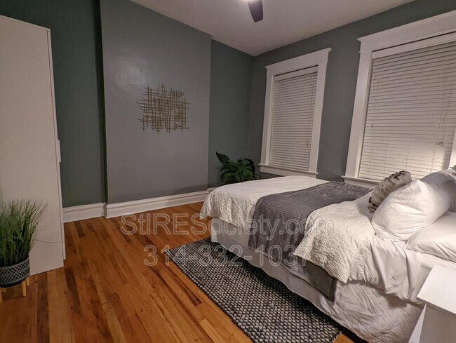 Building Photo - 2920 Louisiana Ave