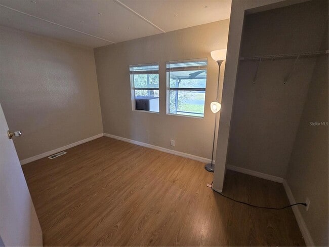 Building Photo - 1634 Dolphin Dr