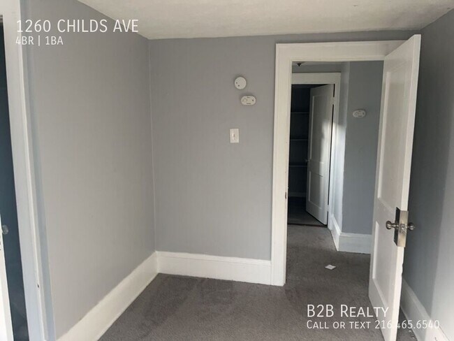 Building Photo - 1260 Childs Ave