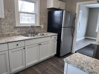 Building Photo - 3017 Kleinpell St