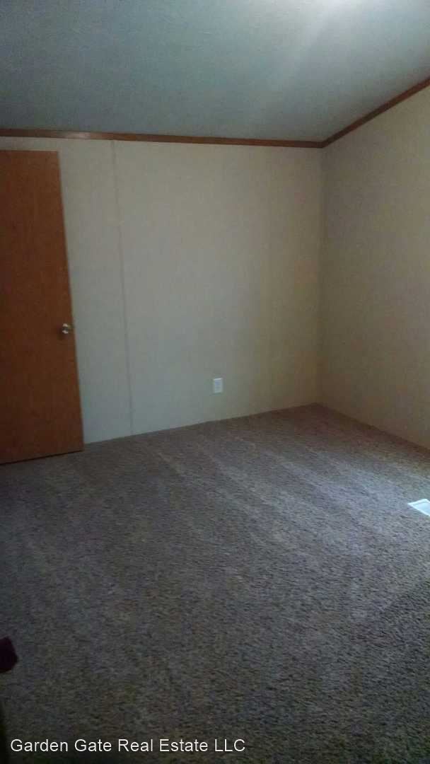 Building Photo - 3 br, 2 bath House - 5018 Oregon Trail