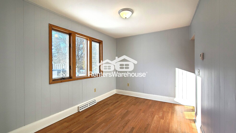 Building Photo - 115 Mathison St