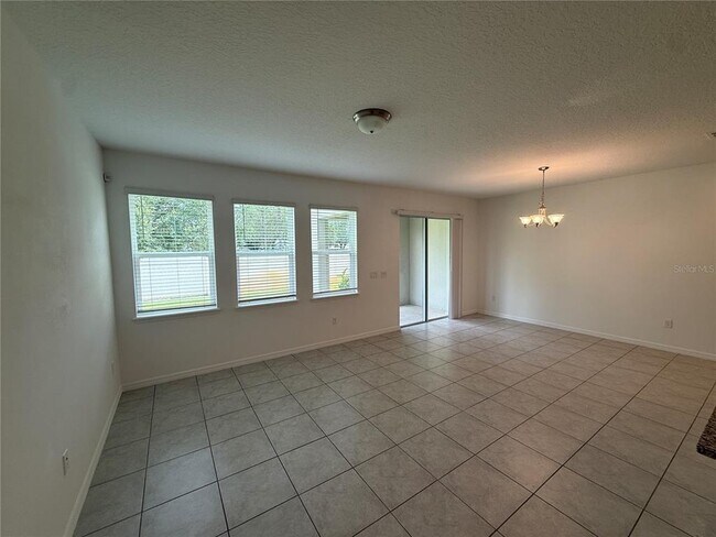 Building Photo - 15025 Willow Arbor Cir