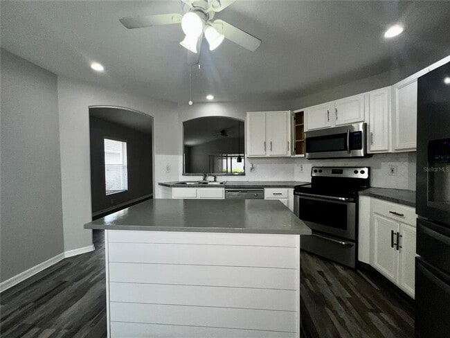 Building Photo - 2620 Regency Oak Ln