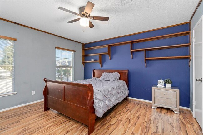 Building Photo - 9942 Villa Verde Dr