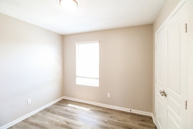 Building Photo - 12302 Skyview Amber Ct