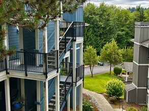Building Photo - Beautiful 2BR|2BA with Washer and Dryer, T...