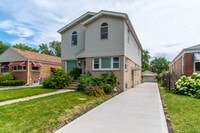 Building Photo - 301 Bohland Ave