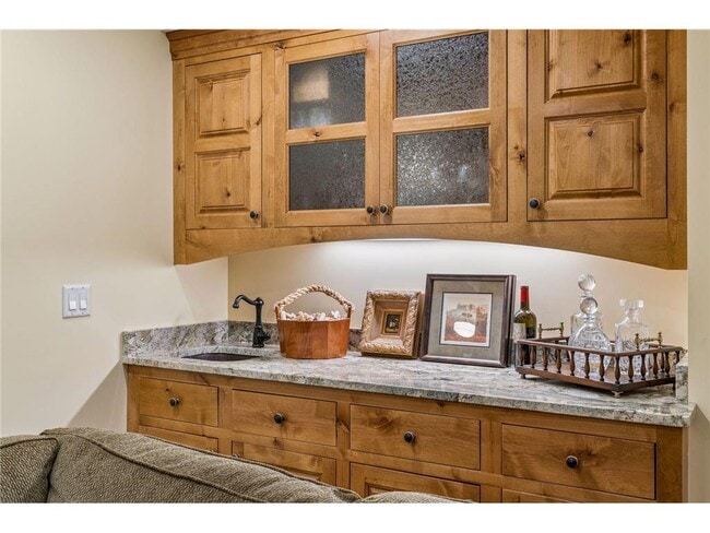 Building Photo - 4941 Island View Dr
