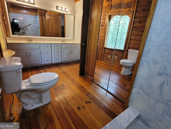 Building Photo - 2391 Booth Cir