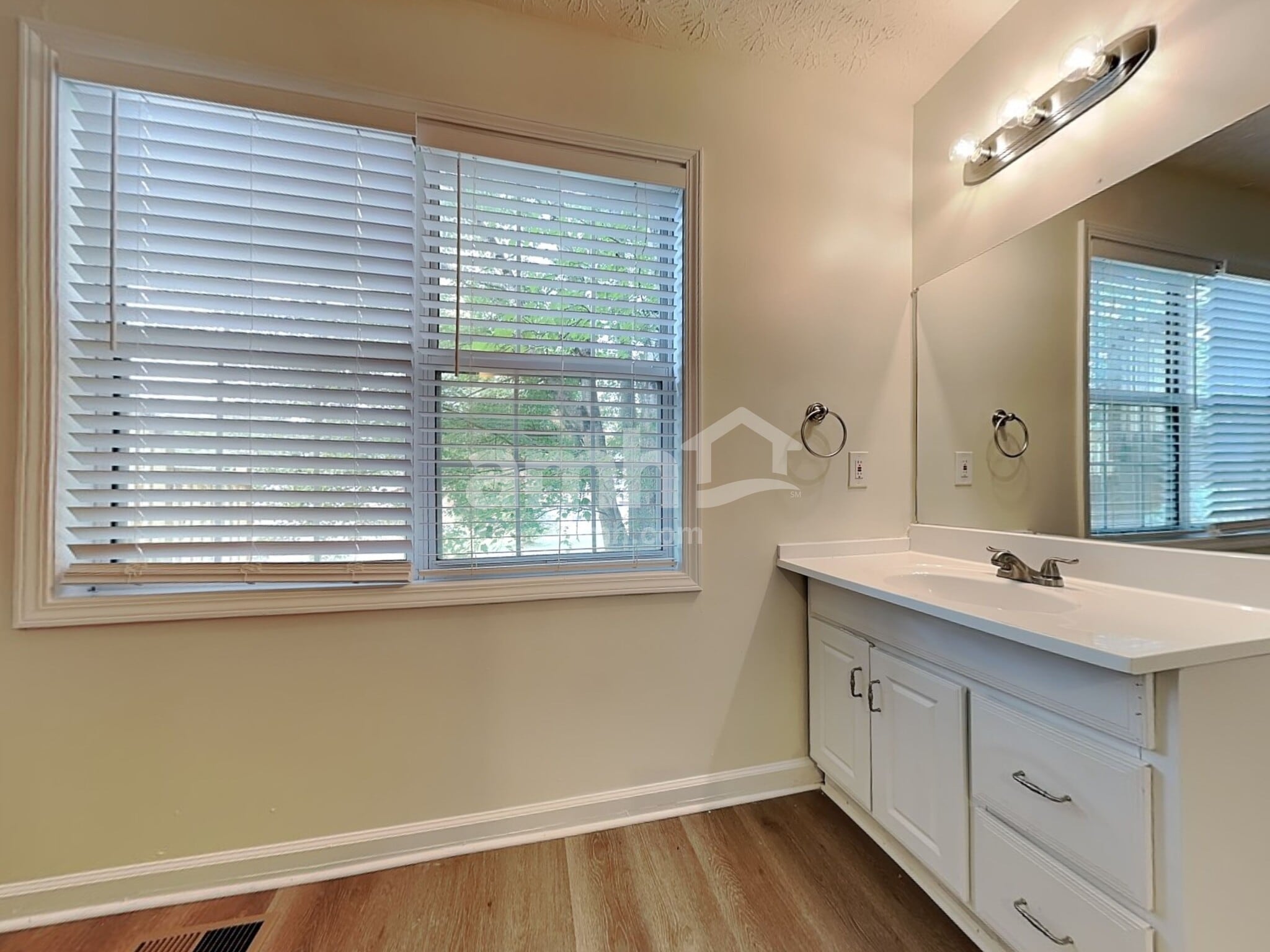 Building Photo - 5015 Sunbrook Dr NW